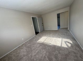 3241 S Douglas Ave #B-7, Springfield, IL 62704