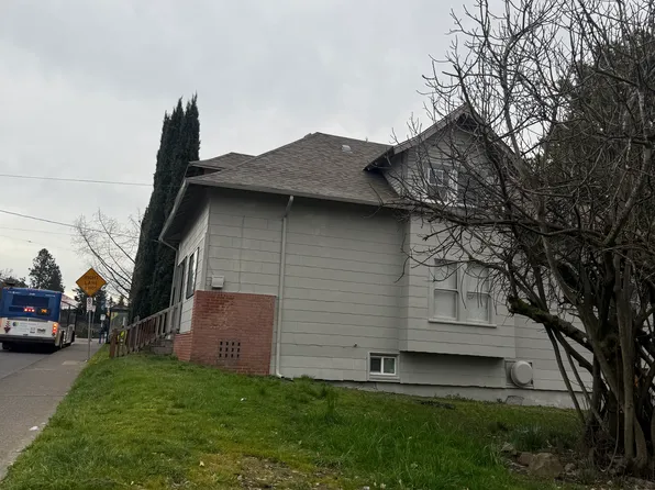 (undisclosed Address), Portland, OR 97202