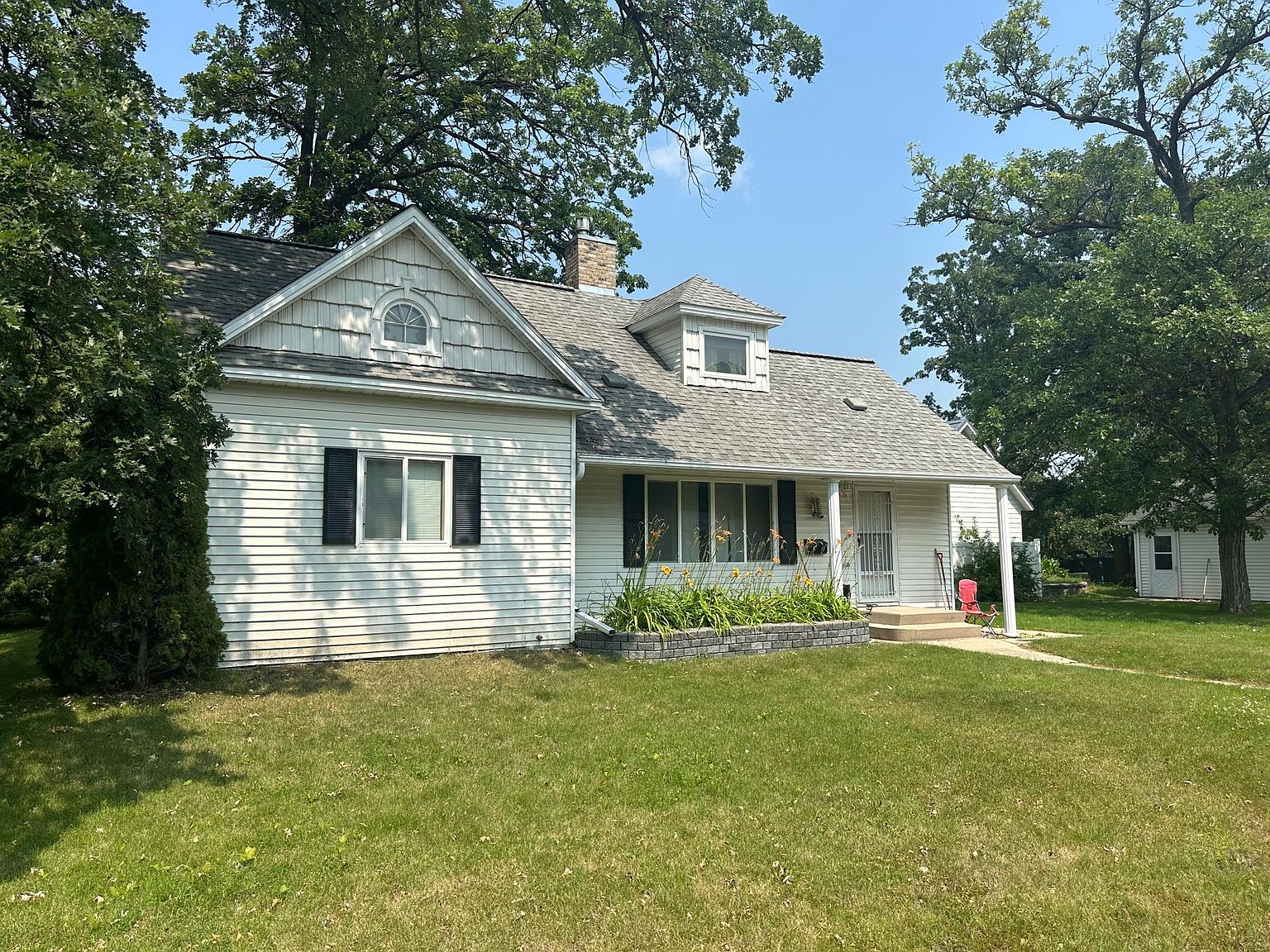 301 4th St NE, Roseau, MN 56751 MLS 6414780 Zillow