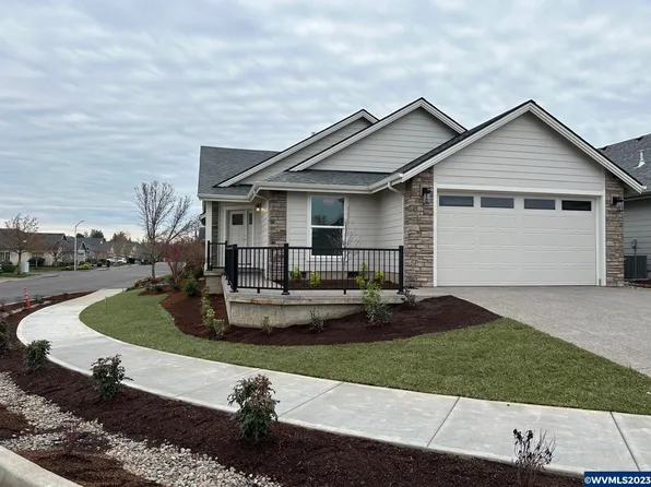 2241 SE Academy St, Dallas, OR 97338