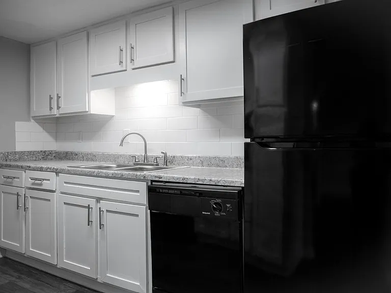 Ridge at Crestwood — Photo 1