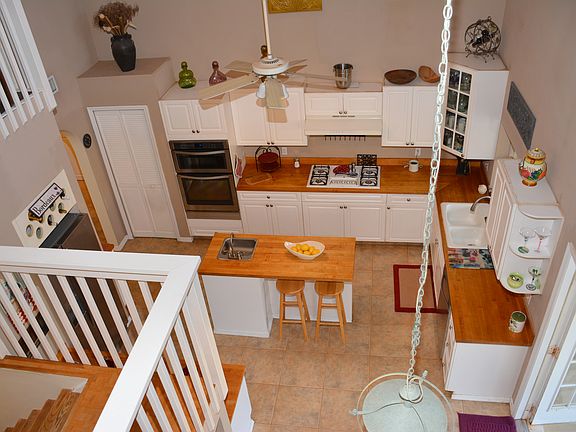 5th image of 671 SE Norsemen Dr