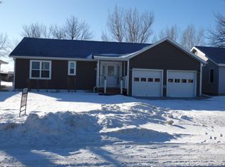613 2nd Ave NE, Watford City, ND 58854