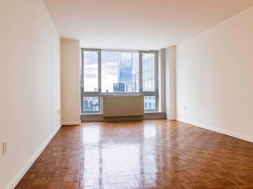 1st image of 350 W 43rd St APT 45B