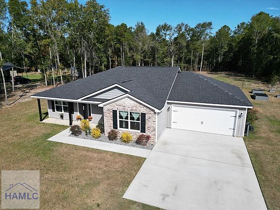 2nd image of 650 Linden Dr