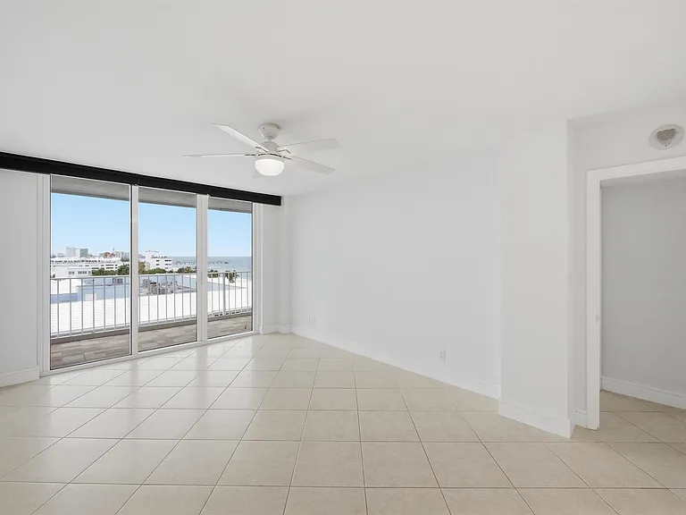800 SE 20th Ave #901 — Photo 18