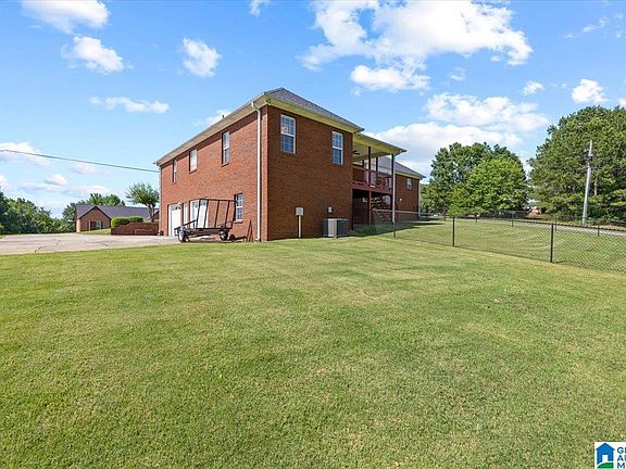 5th image of 104 Greystone Dr