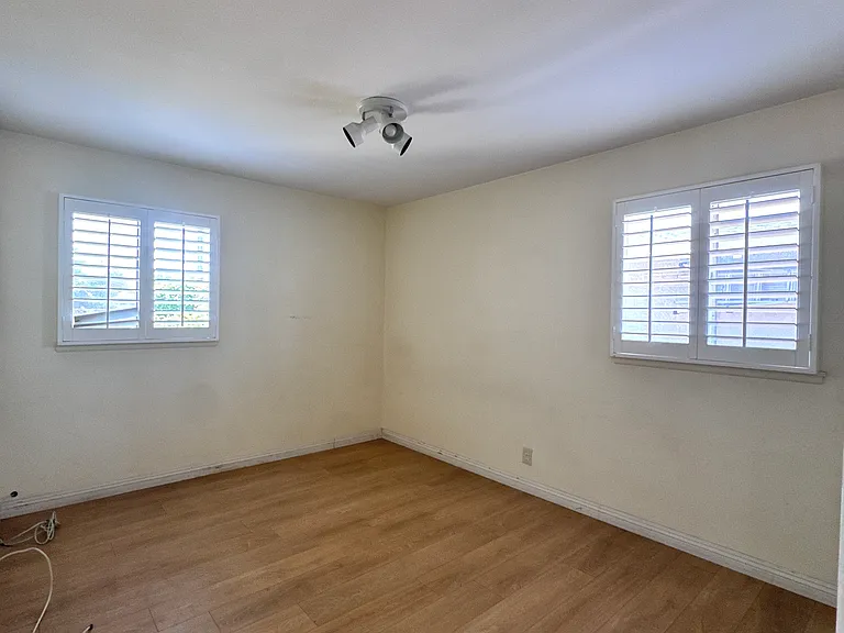 304 N Kendor Dr — Photo 24
