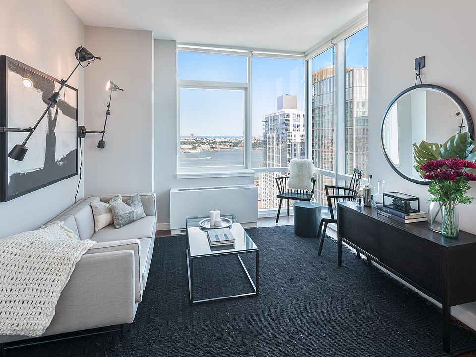1st image of 507 W 28th St APT 17C