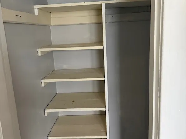 28 Parkside Ct #2, Utica, NY 13501