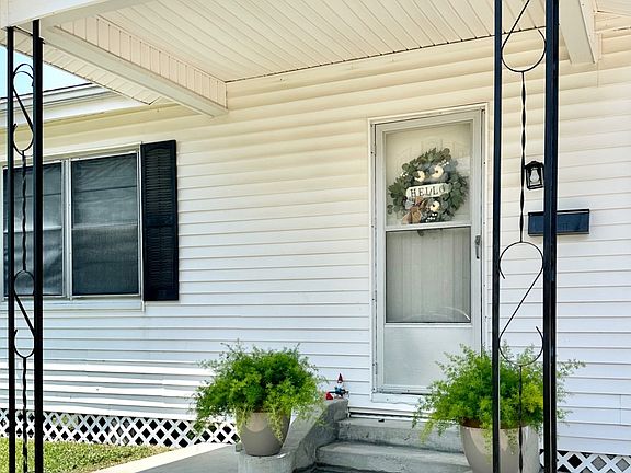 5th image of 217 Bowman St