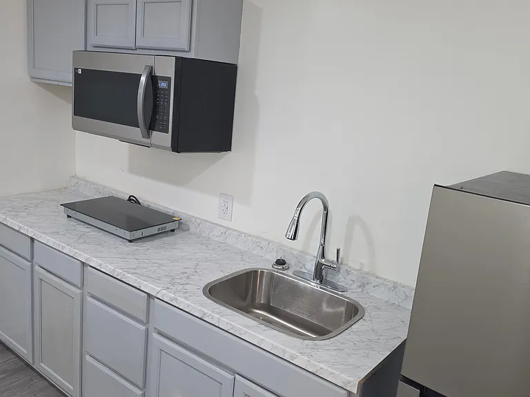2710 Napier Ave — Photo 2