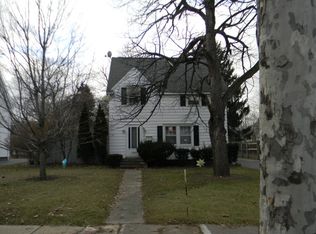 77 Corona Rd, Rochester, NY 14615