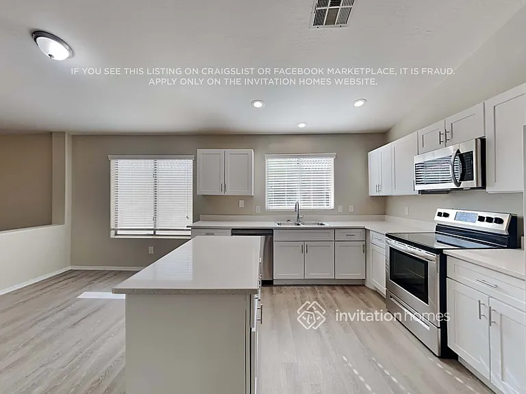 13383 W Watson Ln — Photo 9
