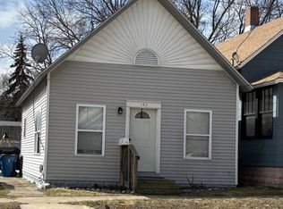 143 Monroe St, Manistee, MI 49660