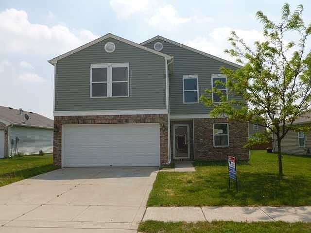 1st image of 7911 Caraway Ln