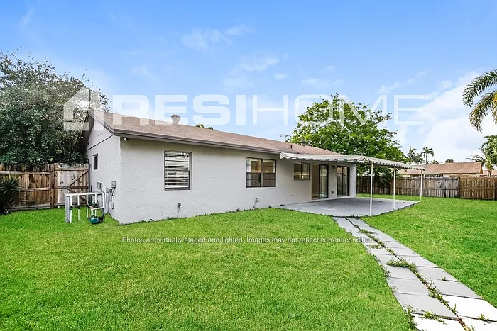 4 bed, 2.0 bath, 1388 sqft, $3,175 — Photo 2