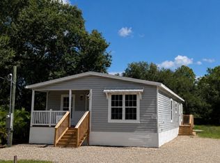 230 Capitol St, North Fort Myers, FL 33903