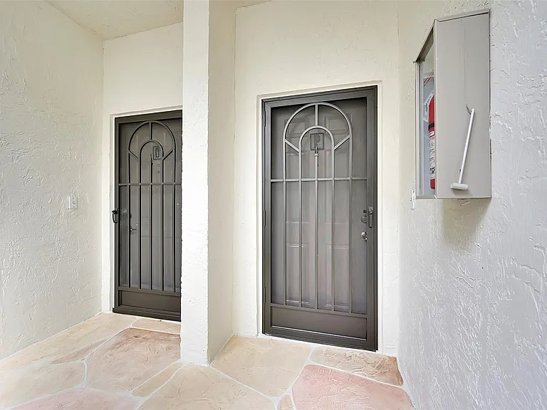 5133 Brisata Cir #P — Photo 29