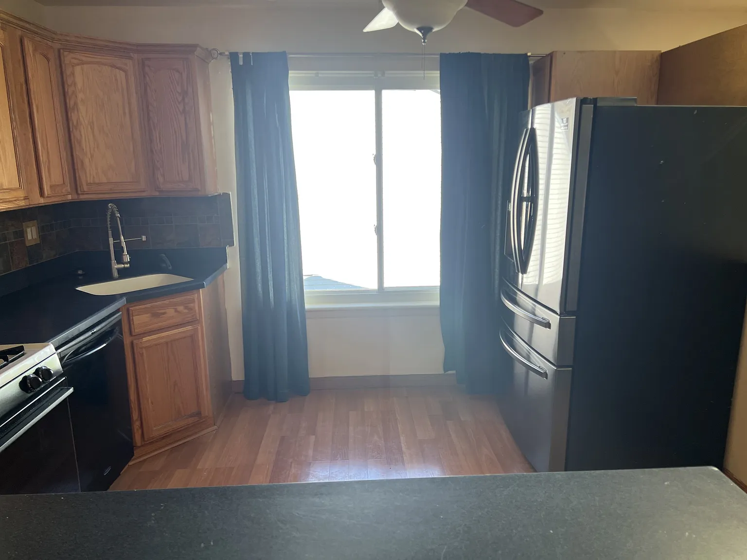 4 bed, 1660 sqft, $2,000 — Photo 3
