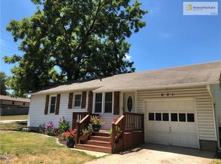 601 N Cherry St, Olathe, KS 66061