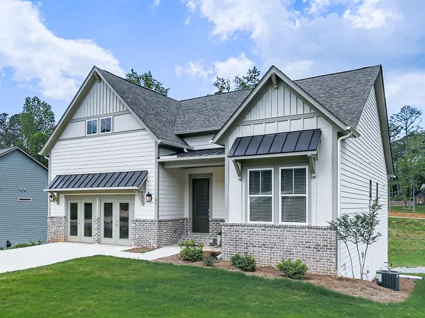 419 Linger Longer Dr, Ellijay, GA 30540