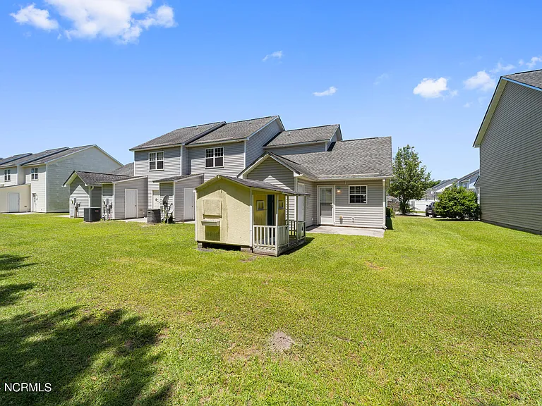206 Streamwood Dr — Photo 15