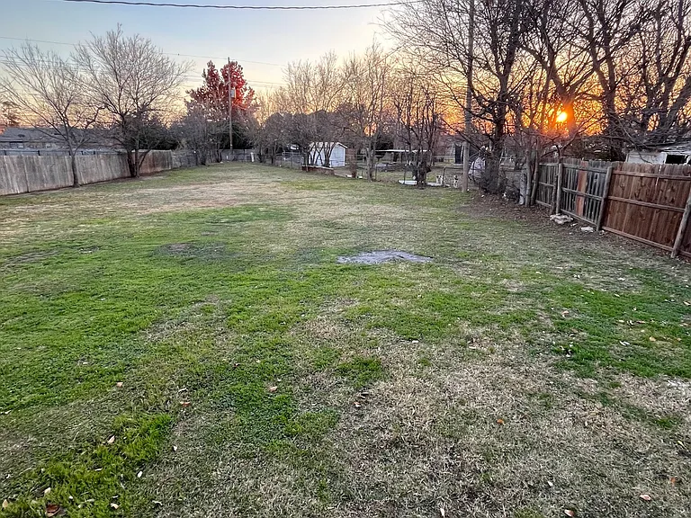 2148 NW Lincoln Ave — Photo 17