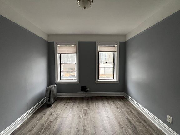 3rd image of 141 Duncan Ave #4E