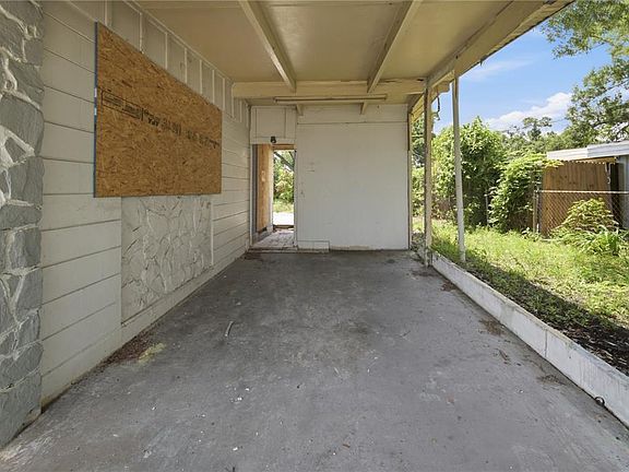 5th image of 1331 WINDSOR WAY
