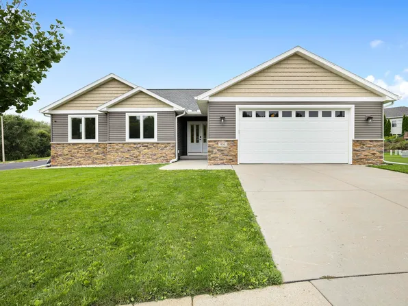 816 Haskell Ct, Stoughton, WI 53589