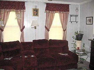 2nd image of 425 10th St