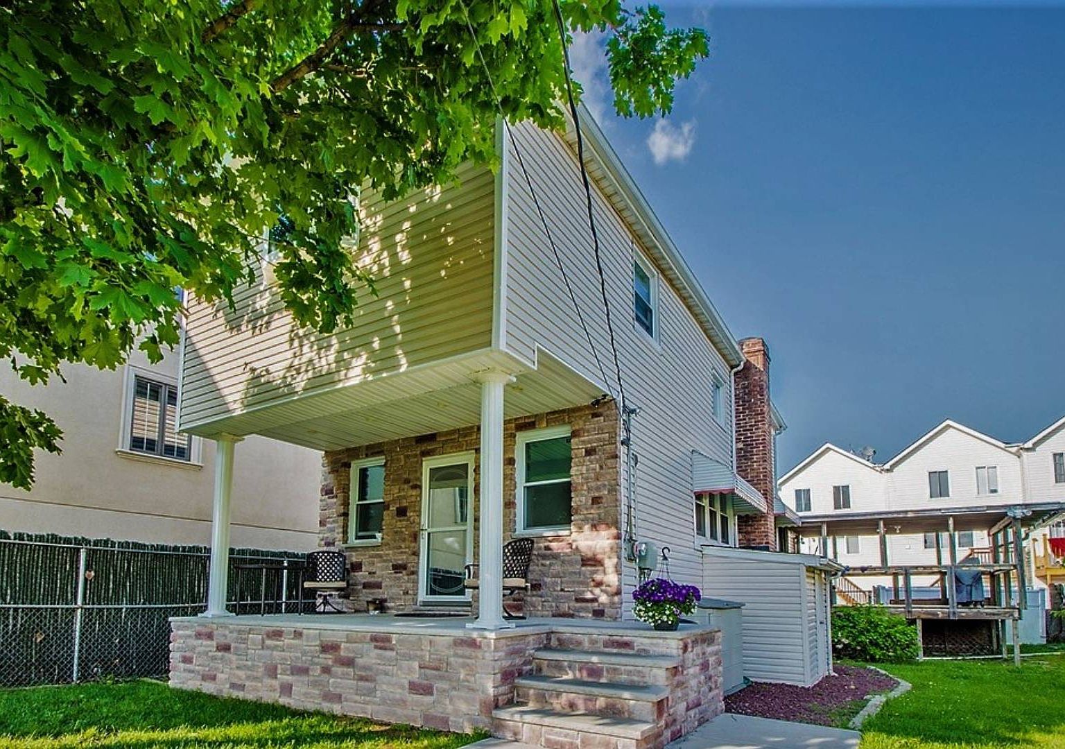 67 Andrews St, Staten Island, NY 10305 Zillow