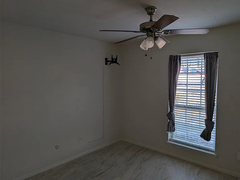 232 Park Hill St — Photo 6