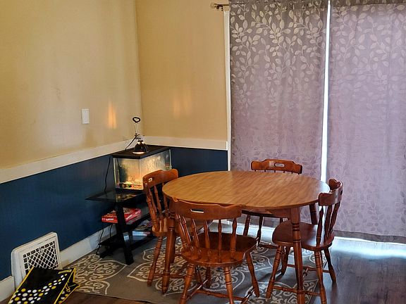 5th image of 166 Lowell Ave