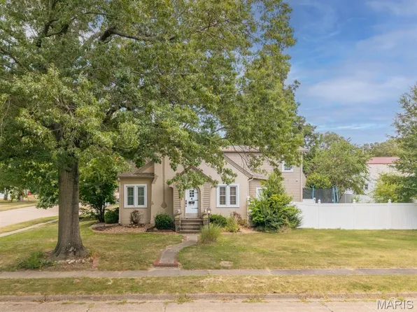 206 College Ave, Sikeston, MO 63801