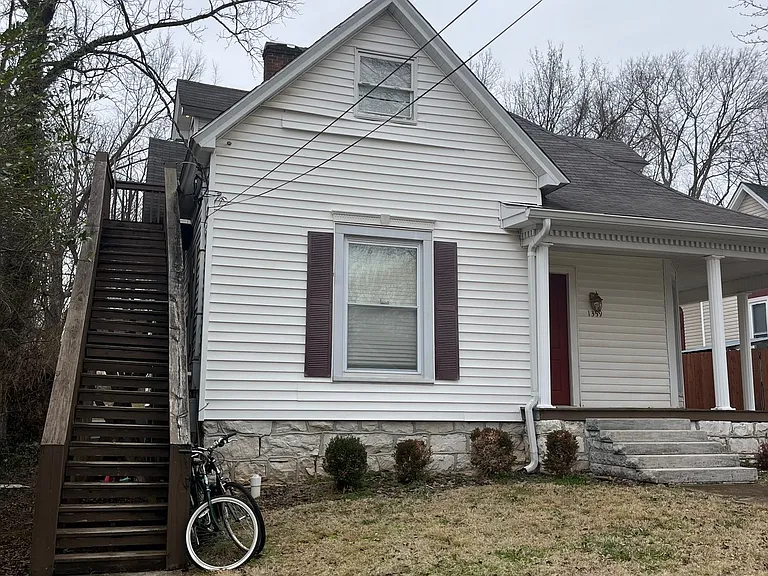 1359 High St — Photo 3