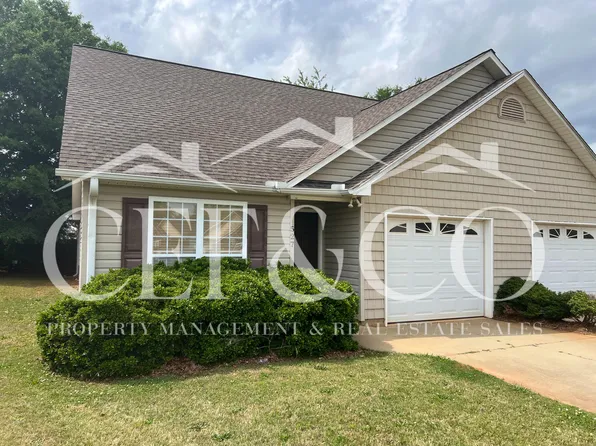 527 Victoria Manor Dr, Boiling Springs, SC 29316