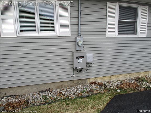 3rd image of 4610 Van Amberg Rd