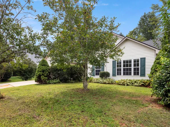 375 Glensprings Dr, Fletcher, NC 28732