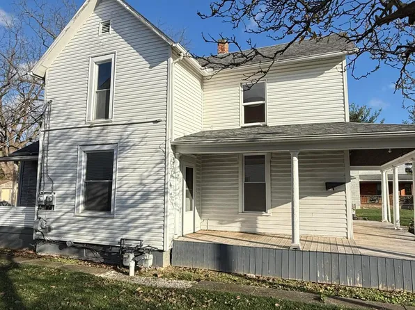 614 Bellefontaine St, Wapakoneta, OH 45895