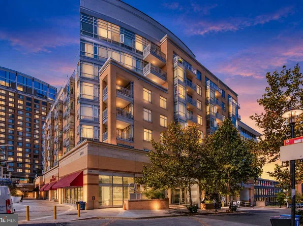6506 America Blvd APT 801, Hyattsville, MD 20782
