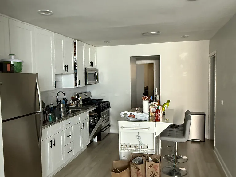452 N Western Ave #1 — Photo 8