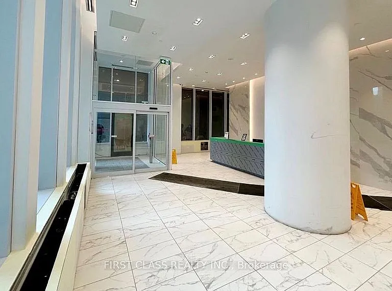 230 Simcoe St #2512 — Photo 6