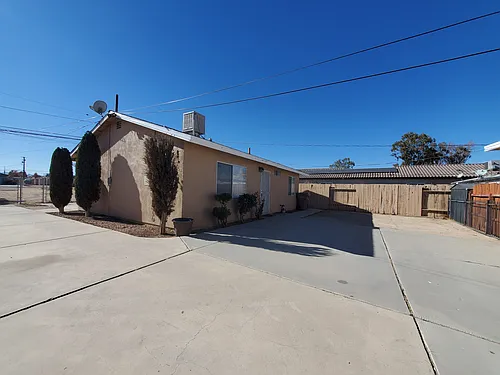 16457 Juniper St #B Photo 1