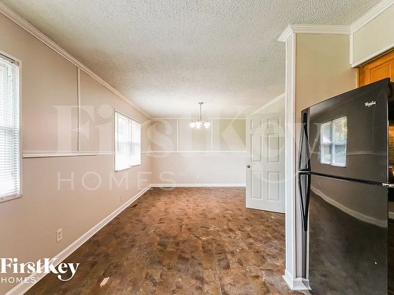 1240 N Ridgeview Dr — Photo 7