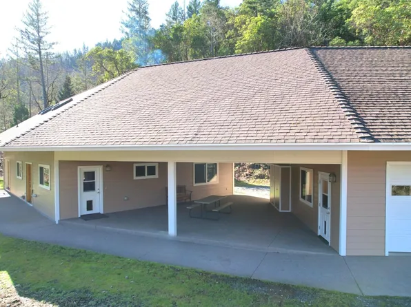 1682 Brown Rd, Applegate, OR 97530