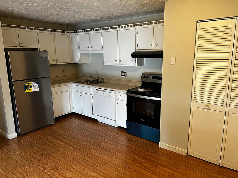 340 Shasta St #5 — Photo 4