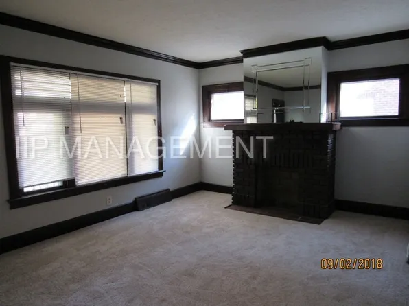 3396 W 54th St, Cleveland, OH 44102