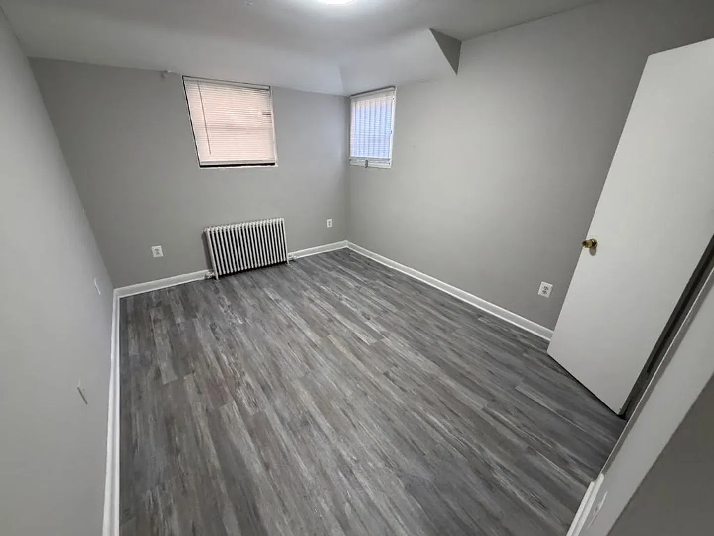 1835 Central Pl Ne — Photo 2